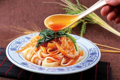 魏家涼皮縣級(jí)加盟費(fèi)多少?義烏市200㎡店面預(yù)計(jì)207萬