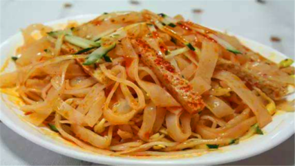 涼皮、面皮、搟面皮、米皮有何區別,很多人都不知道,你都吃過嗎